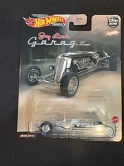 Hot Wheels Premiums Tank Car – Silver (HCJ85)
