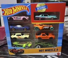 Hot Wheels 8 Pack 2026 • Includes Teal ‘88 Ford Thunderbird • NEW | SEE CAR LIST