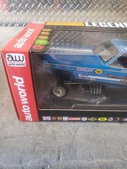 Candies & Hughes 1970 Plymouth Cuda “Legends of The Quarter Mile” 1/18 By AW