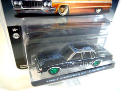 Greenlight 1/64 1987 Chevy Caprice California Lowrider CHASE CAR NEW IN PACKAGE