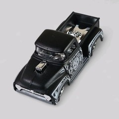 1956 FORD PICKUP TRUCK Custom Diorama Collectible DieCast Model 1:64 Black LOOSE