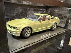 Autoart 1:18 Ford Mustang gt Lime 2005 2004 Auto Show Edition Rare #2887/3000