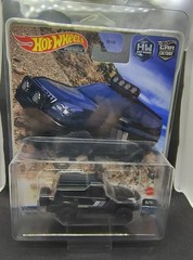 Hot Wheels Premium Car Culture 2005 Toyota Land Cruiser Prado Chase w/ Standard