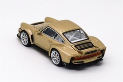 POP RACE 1:64 SINGER DLS TURBO (ROAD) – GOLD Diecast Model Car
