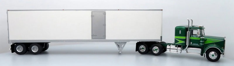1976 Kenworth W900A Tractor & Trailer: Movin’ On 1:43 Diecast/ABS Plastic Model