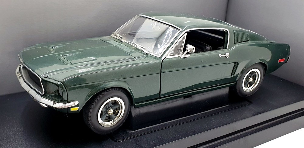 Ertl 1/18 Scale Diecast 36685 – Bullitt 1968 Ford Mustang Steve McQueen