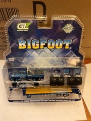 Greenlight 1:64 diecast Hobby Exclusive 1974 Ford F-250 Bigfoot #1 w/ gooseneck