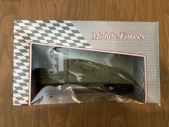 Vintage 1:18 Maisto Military Humvee Olive Drab Green in box w/accessories. 1998