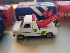 Corgi Ford Transit Wrecker & Race Support Land Rover & Jaguar Track Car – Boxed