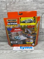 Matchbox Action Drivers Pizza Hut Pizza Run, Volkswagen GTI, Playset
