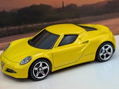 2026 ITALIAN ROADS Design Exclusive ALFA ROMEO 4C☆Yellow;5sp☆Matchbox LOOSE