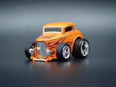 1932 32 FORD THREE WINDOW COUPE HOT ROD CAR TUNED 1:64 SCALE DIECAST MODEL CAR