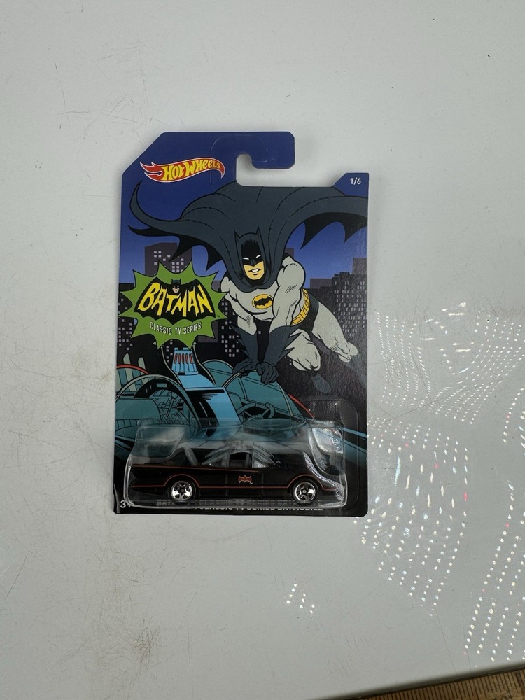 Hot Wheels 1966 Batmobile Classic TV Series 2014 2015 2016 Nice # 1/6