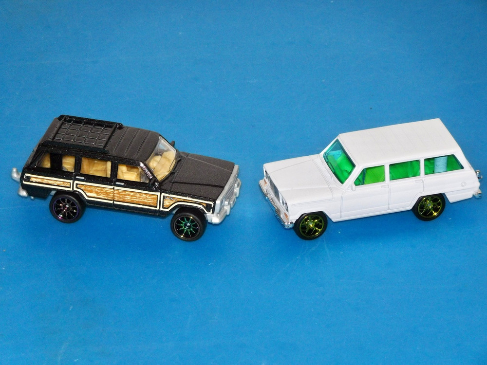 Custom Wheel Swap Matchbox 1964 Jeep Wagoneer Pair w/Clear PVC Display Cases