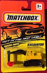 MATCHBOX #6 EXCAVATOR YELLOW TRUCK. SEE COMBINED OFFERS!