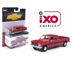 IXO Model 1979 Chevrolet Scottsdale Carmine Red 1/64