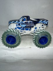 Monster Jam Fire & Ice Northern Nightmare Truck Walmart Exclusive Spin Master