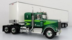 1976 Kenworth W900A Tractor & Trailer: Movin’ On 1:43 Diecast/ABS Plastic Model