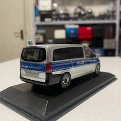 1:43 Norev Mercedes BENZ VITO VAN 2015 W447 Polizei Diecast Model