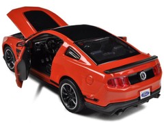 2012 FORD MUSTANG BOSS 302 ORANGE & BLACK 1/24 DIECAST MODEL CAR BY MAISTO 31269