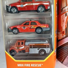MATCHBOX MBX FIRE RESCUE DEPARTMENT TRUCKS & CARS 5 PACK MATTEL NEW LOT OF 2