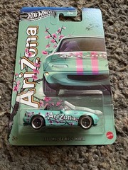 Hot Wheels Silver Series 1991 Mazda MX-5 Miata Arizona Tea 1:64 Diecast Car