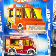 Hot Wheels 2009 Ice Cream Truck Lot of 3 Blue Red Purple HW City Works 113/190