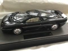 TOP MARQUES 1/18 Scale (TOP039D) JAGUAR XJ220 DAYTONA BLACK (ONE OF 100 PCS)