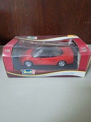 REVELL ACURA NSX 1/18 Scale Diecast Model Car Red w/Box Displayed