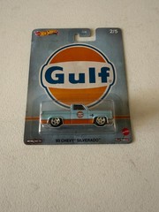 Hot Wheels Premium Gulf ’83 Chevy Silverado BJ9
