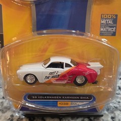 Jada Toys VDubs 1:64 1959 Volkswagen Karmann Ghia White/Red Diecast Unopened