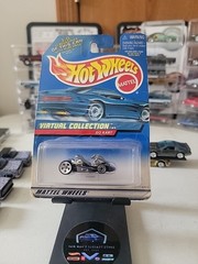 HOT WHEELS 1:64 VIRTUAL COLLECTION GO KART PURPLE GREY TRIM 2000 HW CART MATTEL