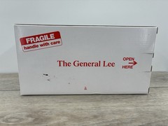 Danbury Mint 1969 General Lee Diecast Dukes of Hazzard 1:24 Scale Mint With Box
