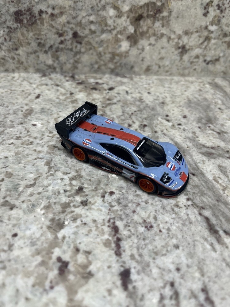 2026 Hot Wheels Premium Le Mans Race Gulf Diorama 1997 MCLAREN F1 GTR LOOSE MINT