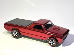 Hot Wheels CUSTOM MADE 1968 Custom Fleetside – SPECTRAFLAME RED NEW Redline