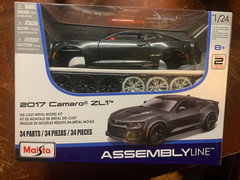 Maisto Camaro ZL1 Assembly Line Die-Cast Model Kit 1/24