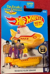 HOT WHEELS THE BEATLES YELLOW SUBMARINE 225/250. SEE COMBINED OFFERS!