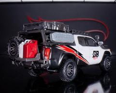 Hot Wheels Collectors Elite 64 Mod Shop ’17 Toyota Tacoma