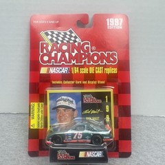 Racing Champions 1997 NASCAR #75 RICK MAST Stock Car 1/64 Die Cast