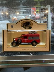 Lledo-Standard Oil Company Announcer Car- Brand New/ Original Packaging