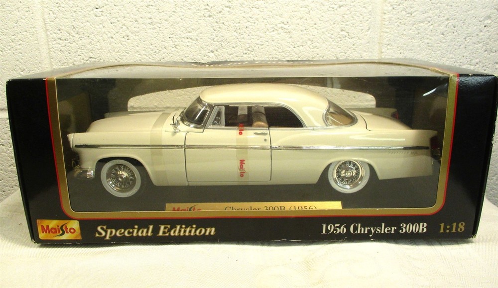 MAISTO SPECIAL EDITION 1956 CHRYSLER 300B 1:18 SCALE NEW OLD STOCK