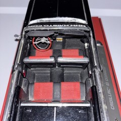 Maisto 1:18 1959 Cadillac Eldorado Biarritz Custom Shop Black with Stand