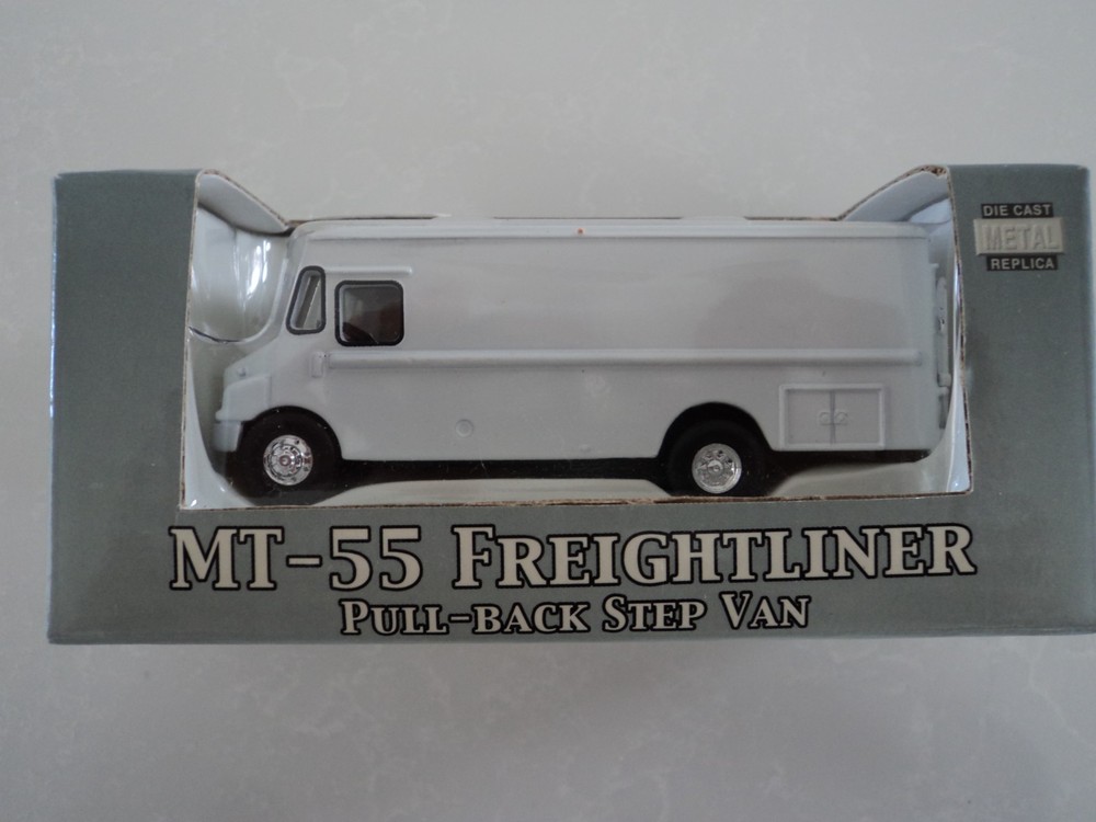 Crown Premiums MT-55 FREIGHTLINER VAN White 1/100 Diecast