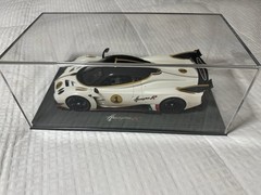 BBR 1/18 Pagani Huayra Bianco Benny/Gloss Carbon Roof Limited 100 Pcs