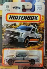 ’23 MATCHBOX 2022 FORD F-150 LIGHTNING 1/64 SCALE NIB FORD SERIES USA STOCK!!!