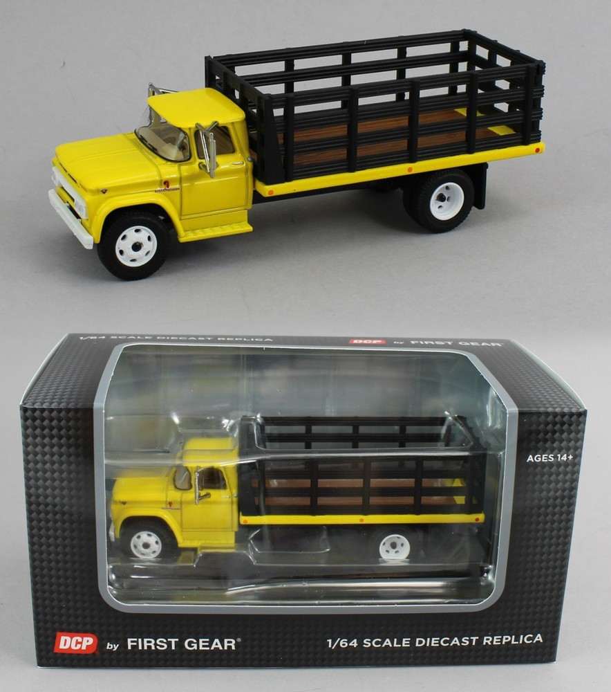 2026 DCP 1:64 *BRIGHT YELLOW & BLACK* 1963 GMC 4000 STAKEBED TRUCK *NIB*