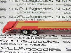 Auto World 1:64 Red 2019 CHEVROLET SILVERADO LTZ Z71 Pickup w/Gooseneck Trailer