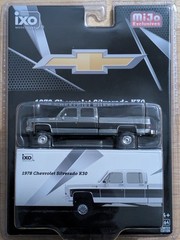 RAW METAL CHASE 1978 CHEVROLET SILVERADO K30 PICKUP 1/64 IXO IAPR1012 CHEVY