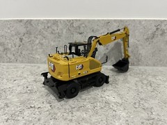 Diecast Masters – CAT M318 Wheeled Excavator – 85956 – 1:50 Scale – Mint/New