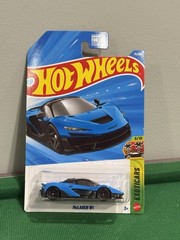 Hot Wheels McLaren W1 5/10 in Exoticars Series 74/250 2025